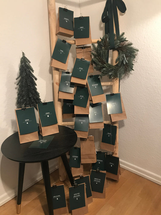 Adventskalender Karten Tannengrün